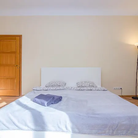 Comfort 4-bedroom Flat *